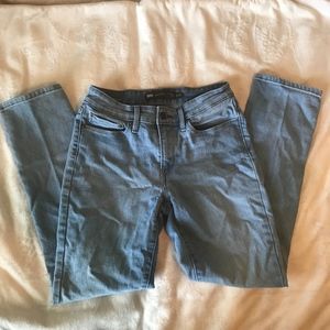 Levi demi-curve jeans